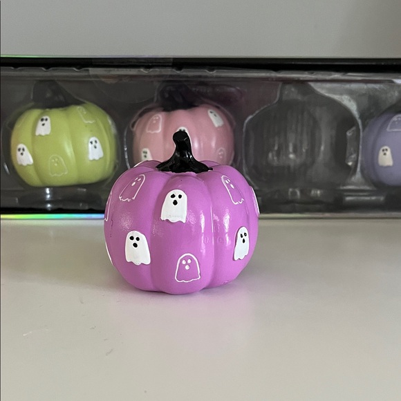 Ghost Party Pumpkins minis - Picture 2 of 10